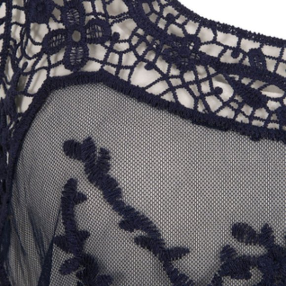 ⭐️ Host Pick⭐️ Ricki's | Black Sheer Embroidered Mesh Top - Picture 3 of 6